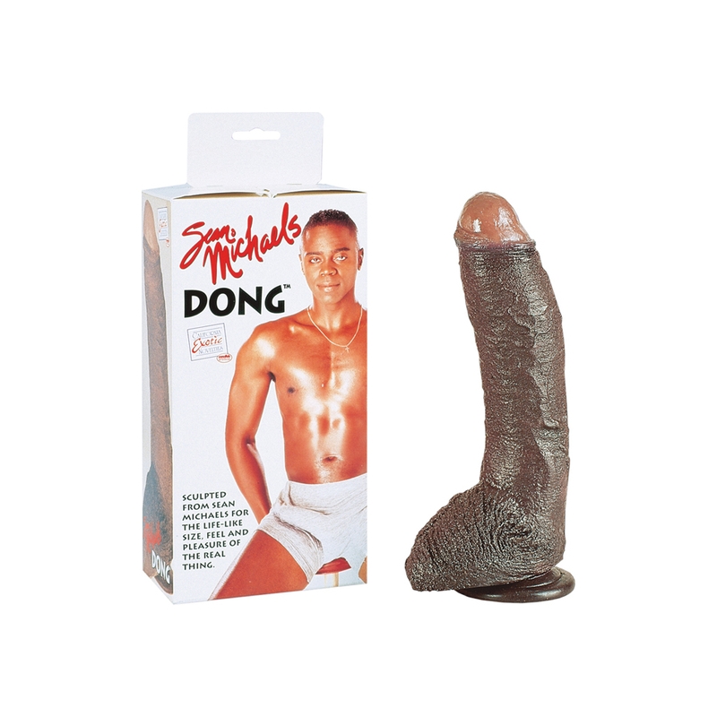 SEAN MICHAELS DONG PENE REALÍSTICO